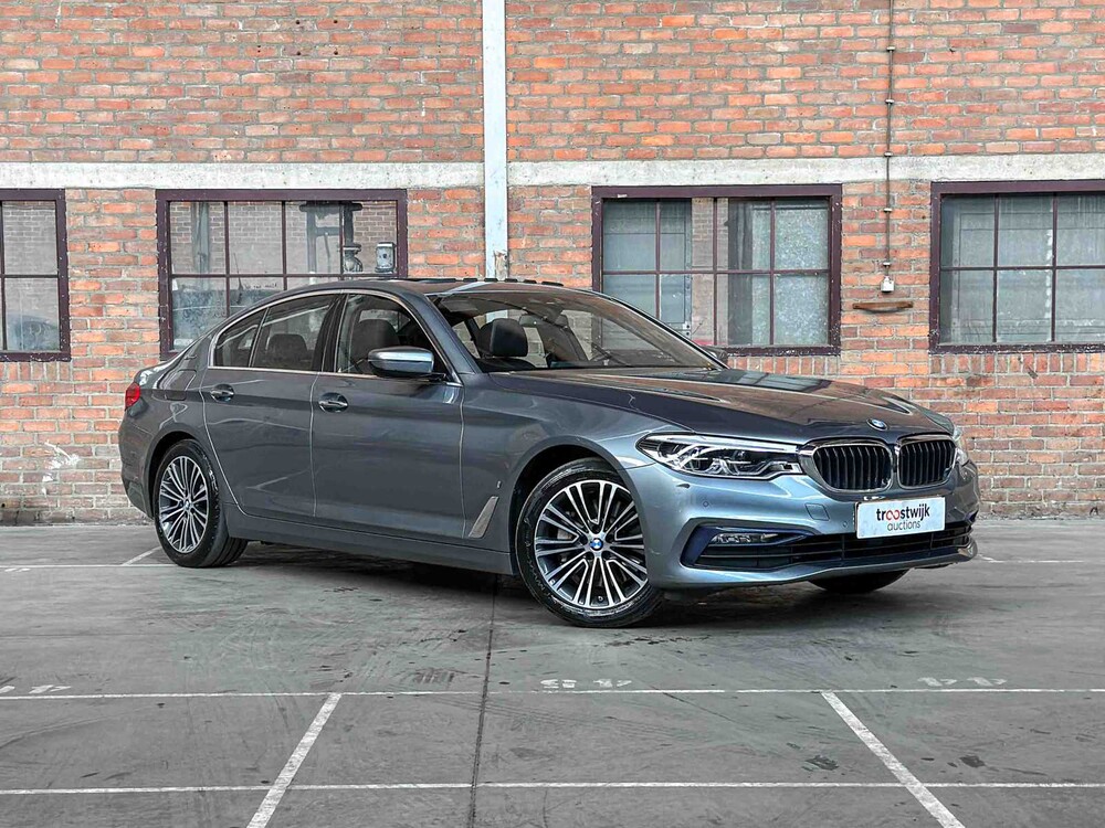 BMW 530e iPerformance High Executive 184PS 2018 5er, SH-236-P