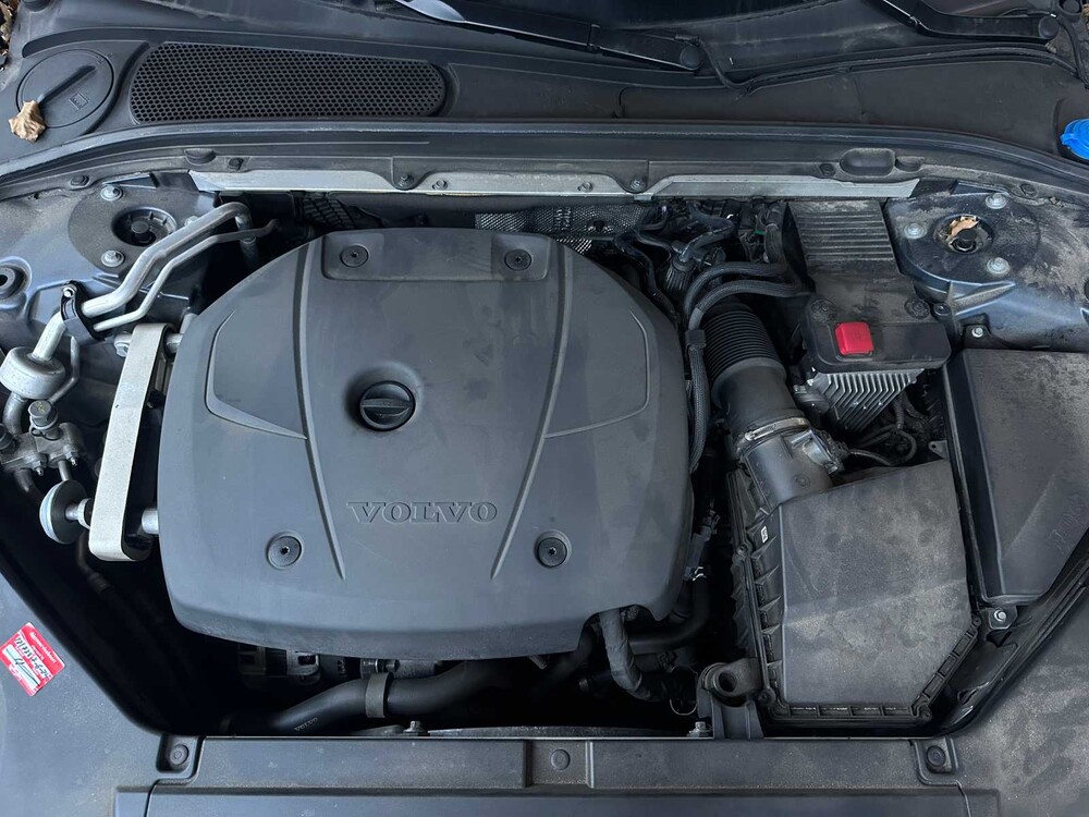 Volvo V90 2.0 T4 Momentum Pro 190PS 2019, XX-067-J