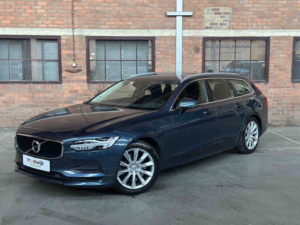 Volvo V90 2.0 T4 Momentum Pro 190PS 2019, XX-067-J