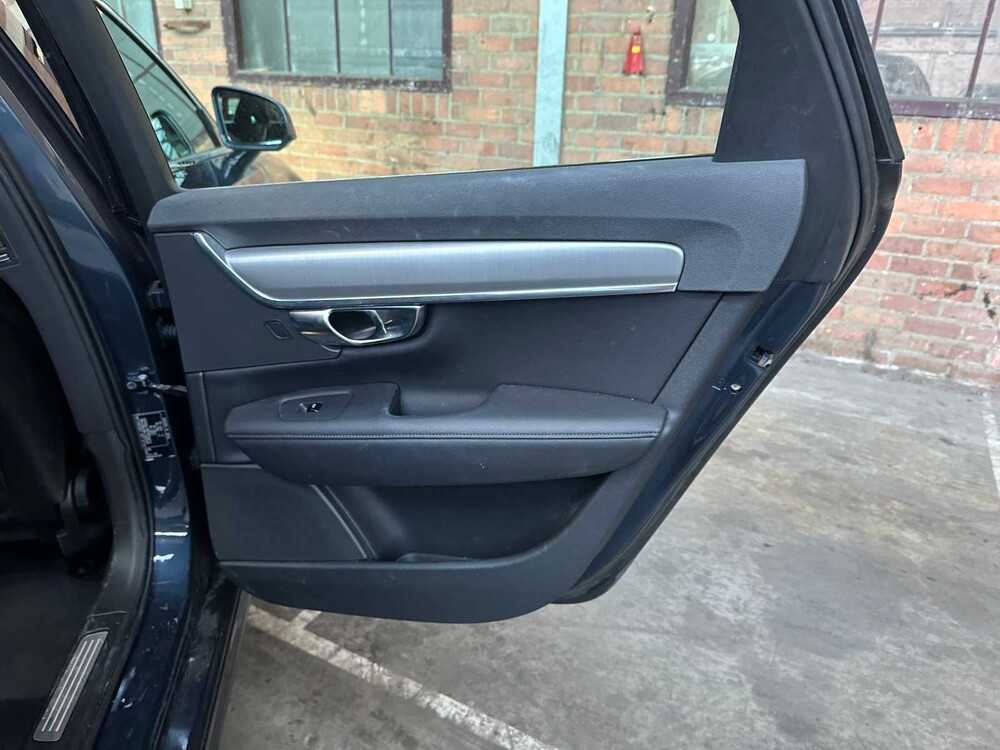 Volvo V90 2.0 T4 Momentum Pro 190PS 2019, XX-067-J