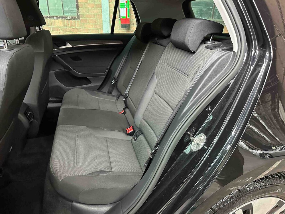 Volkswagen e-Golf 136PS 2019 (Original-NL), ZF-315-L