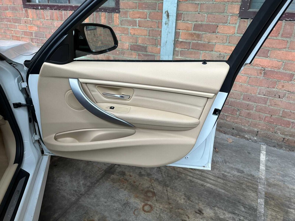 BMW 335i ActiveHybrid 3 306PS 2012, GBP-24-B