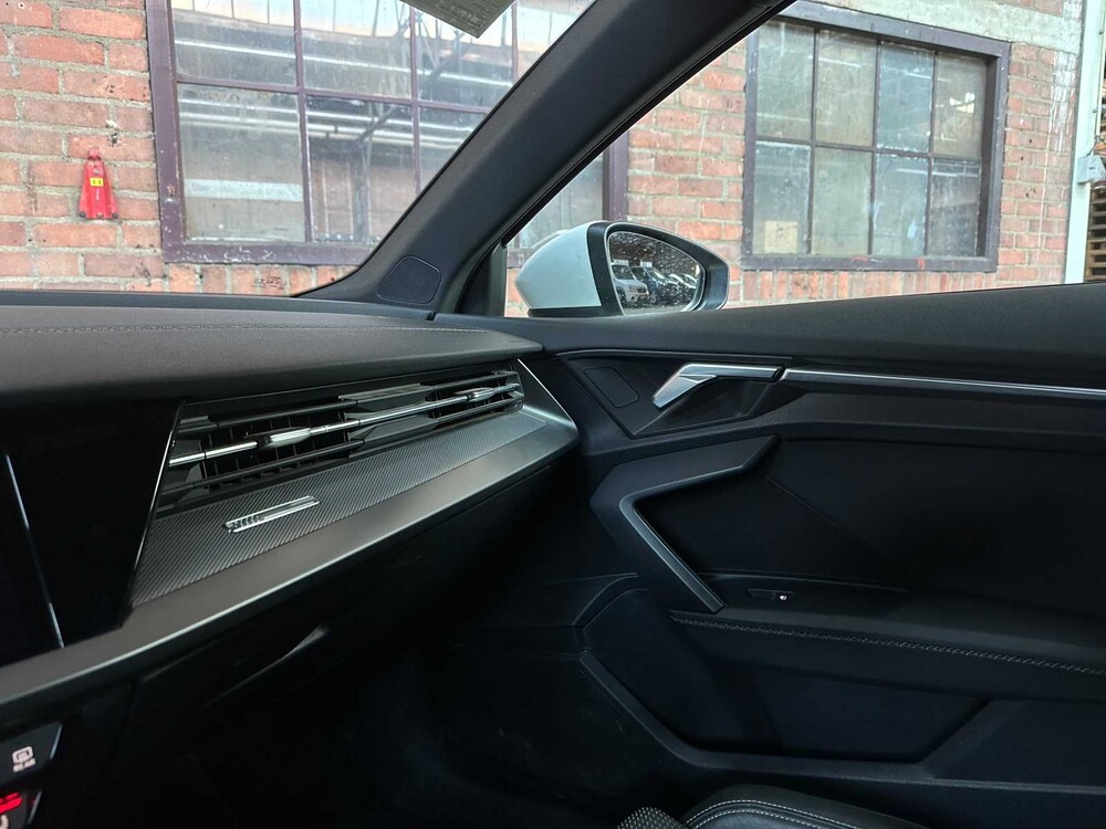 Audi A3 Sportback 30 TFSI S Edition S-Line 110PS 2021 (Original-NL), L-963-SJ