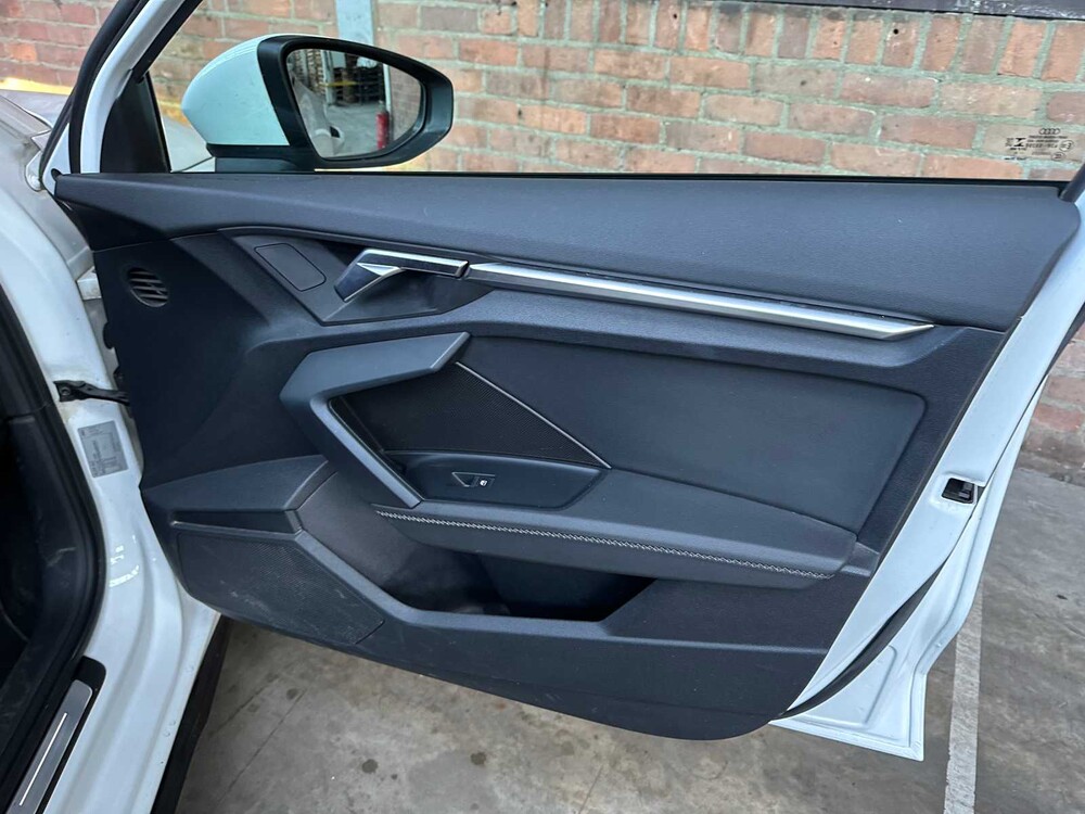 Audi A3 Sportback 30 TFSI S Edition S-Line 110PS 2021 (Original-NL), L-963-SJ