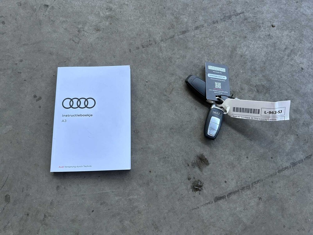 Audi A3 Sportback 30 TFSI S Edition S-Line 110PS 2021 (Original-NL), L-963-SJ
