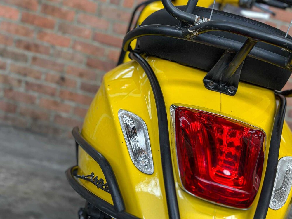 Vespa Sprint 4T Piaggio 2015, F-730-VL Motorroller 