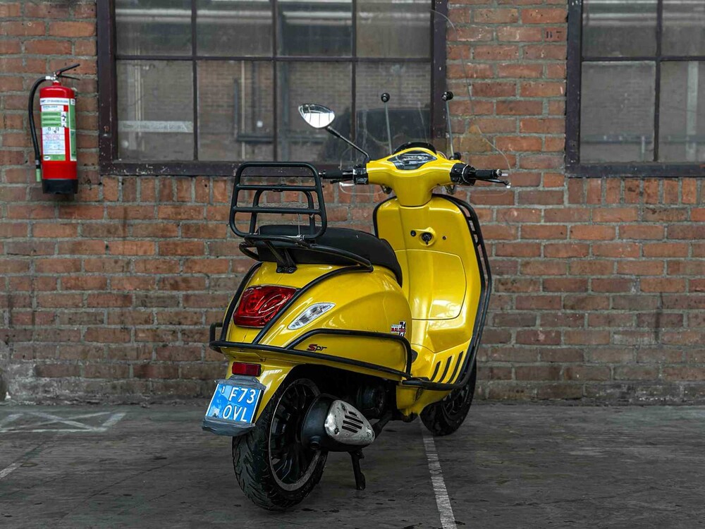 Vespa Sprint 4T Piaggio 2015, F-730-VL Motorroller 