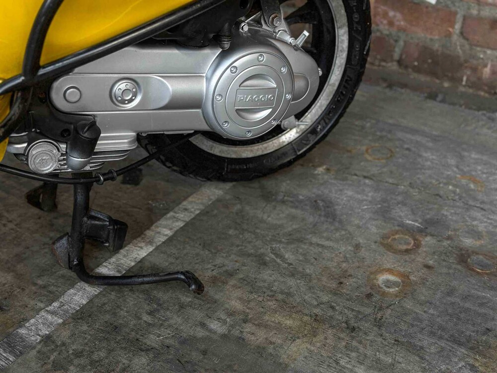 Vespa Sprint 4T Piaggio 2015, F-730-VL Motorroller 