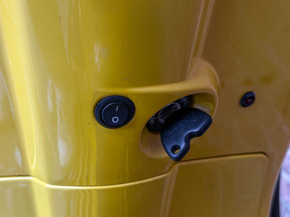 Vespa Sprint 4T Piaggio 2015, F-730-VL Motorroller 