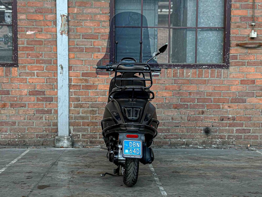 Vespa Sprint 4T Piaggio 2015, DBN-64-D Roller