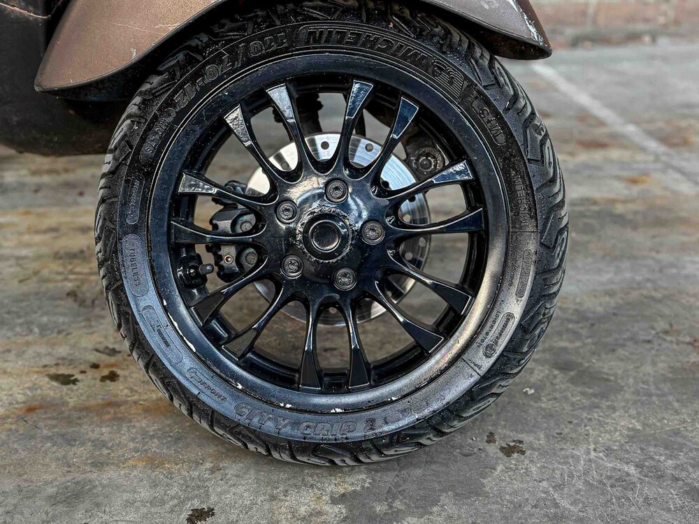 Vespa Sprint 4T Piaggio 2015, DBN-64-D Roller