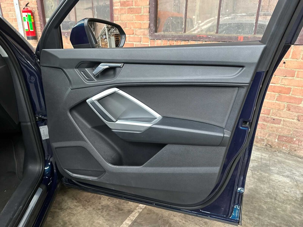 Audi Q3 35 TFSI Business Edition 150PS 2020, H-988-RB1