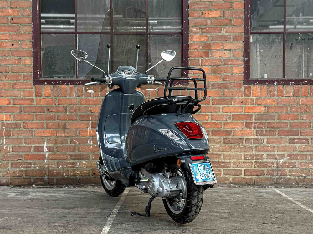 Vespa Sprint 4T 49cc 2014, F-768-VR Roller