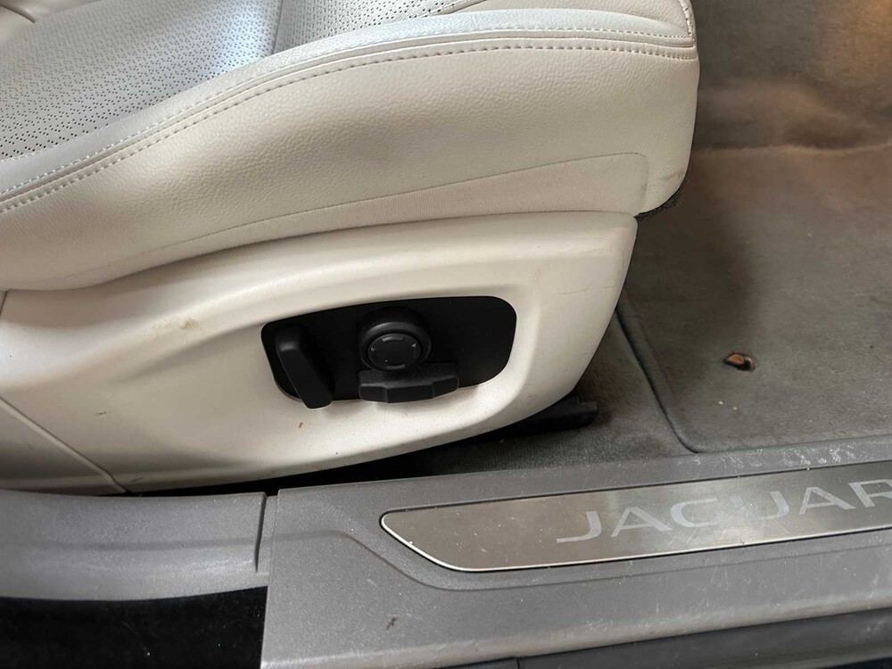 Jaguar XF 2.0d Portfolio 179pk 2017, ND-065-G