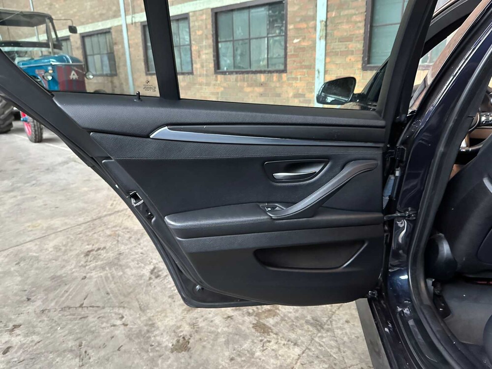 BMW 528i High Executive 245pk 2015, GK-521-L