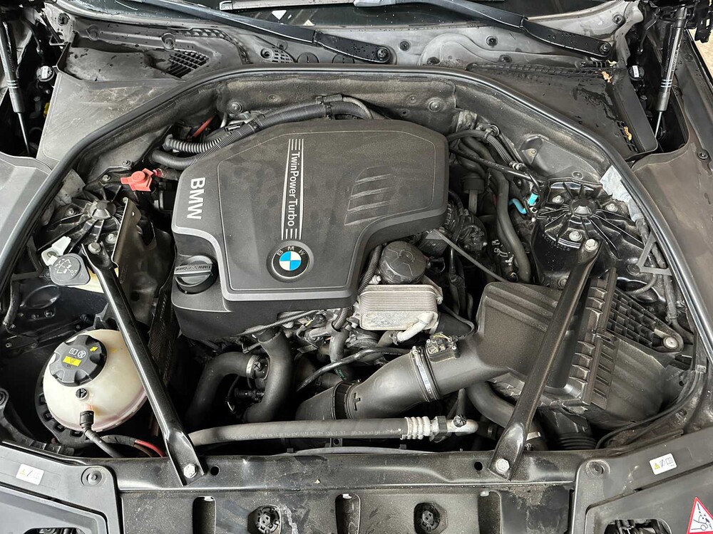 BMW 528i High Executive 245pk 2015, GK-521-L