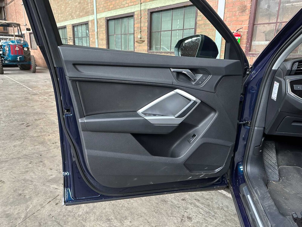 Audi Q3 35 TFSI Business Edition 150pk 2020, H-988-RB1