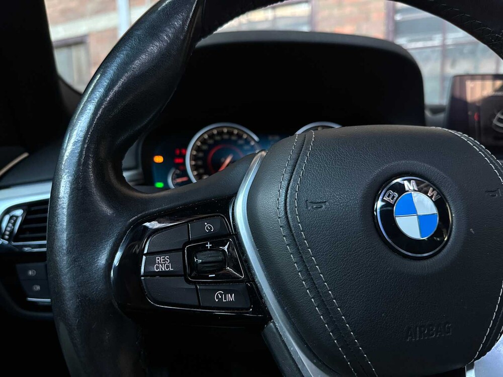 BMW 530e iPerformance High Executive 184pk 2018 5-serie, SH-236-P