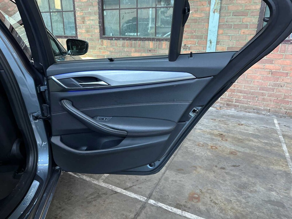 BMW 530e iPerformance High Executive 184pk 2018 5-serie, SH-236-P