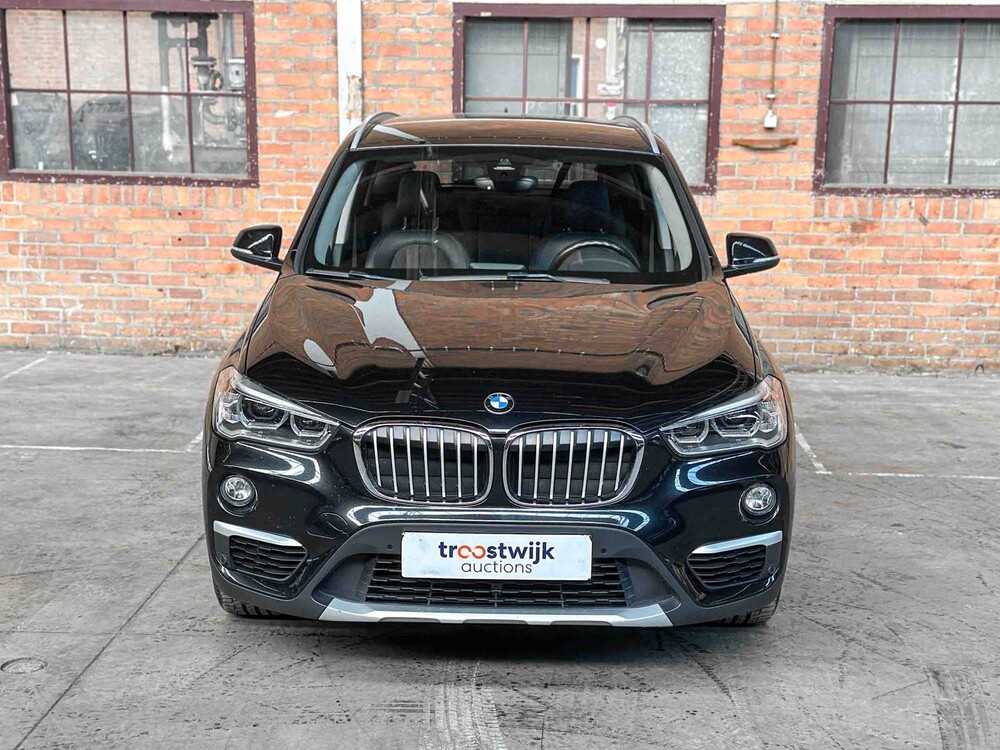 BMW X1 sDrive18i High Executive 136pk 2019, S-795-VZ