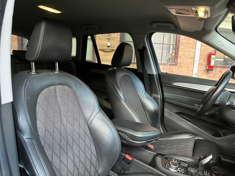 BMW X1 sDrive18i High Executive 136pk 2019, S-795-VZ