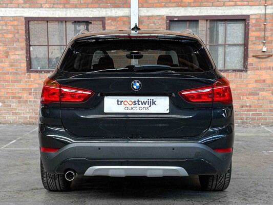 BMW X1 sDrive18i High Executive 136pk 2019, S-795-VZ