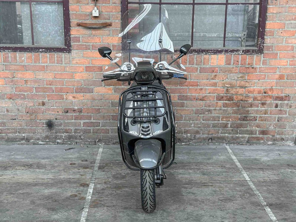 Vespa Sprint 4T -Special Edition- Piaggo 25km 2017, DKR-08-P