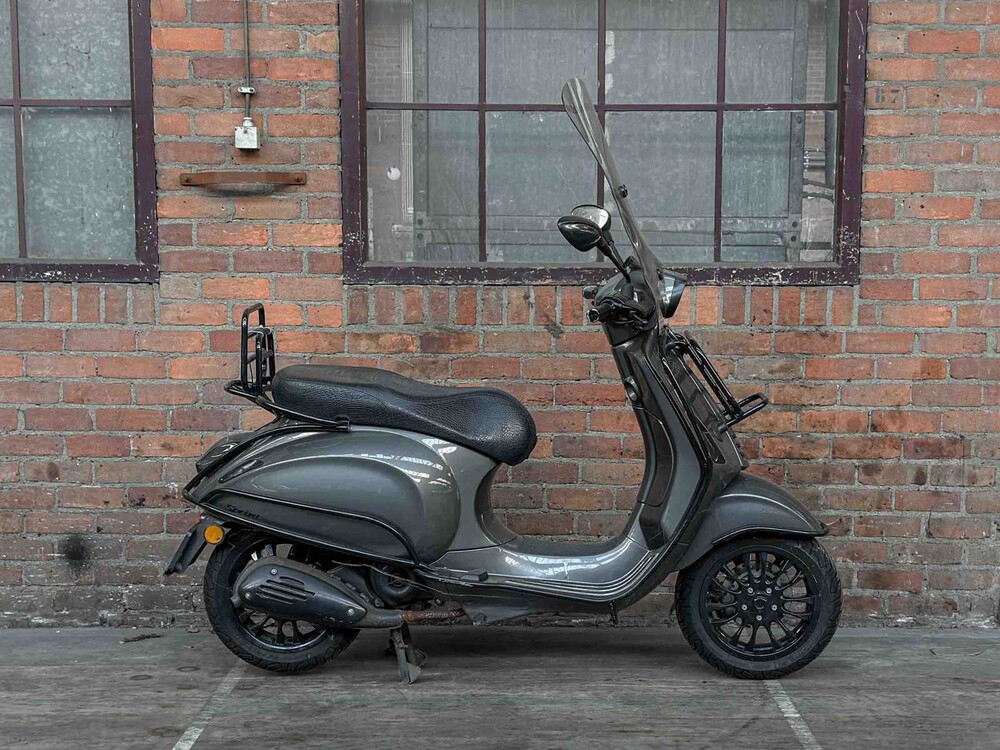 Vespa Sprint 4T -Special Edition- Piaggo 25km 2017, DKR-08-P