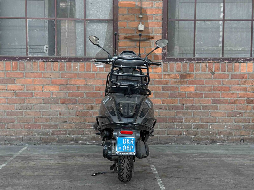 Vespa Sprint 4T -Special Edition- Piaggo 25km 2017, DKR-08-P