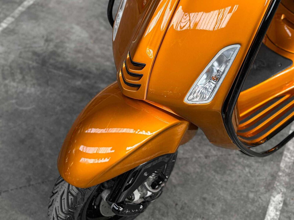 Vespa Sprint 4T (CUSTOM) 2014, F-512-XF Scooter