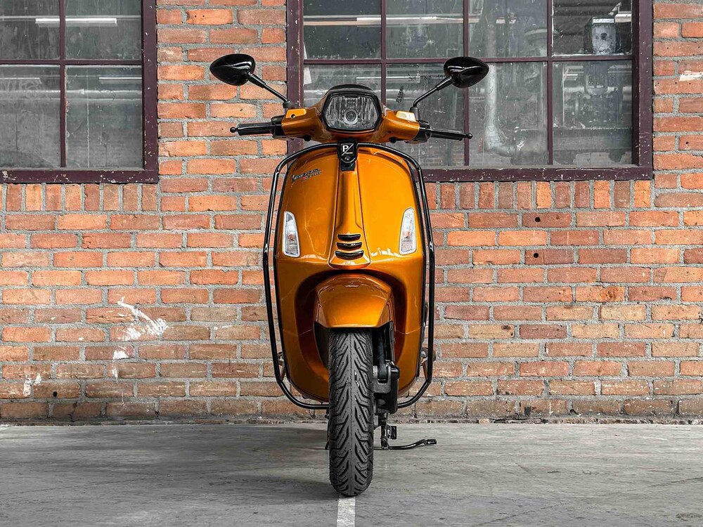 Vespa Sprint 4T (CUSTOM) 2014, F-512-XF Scooter