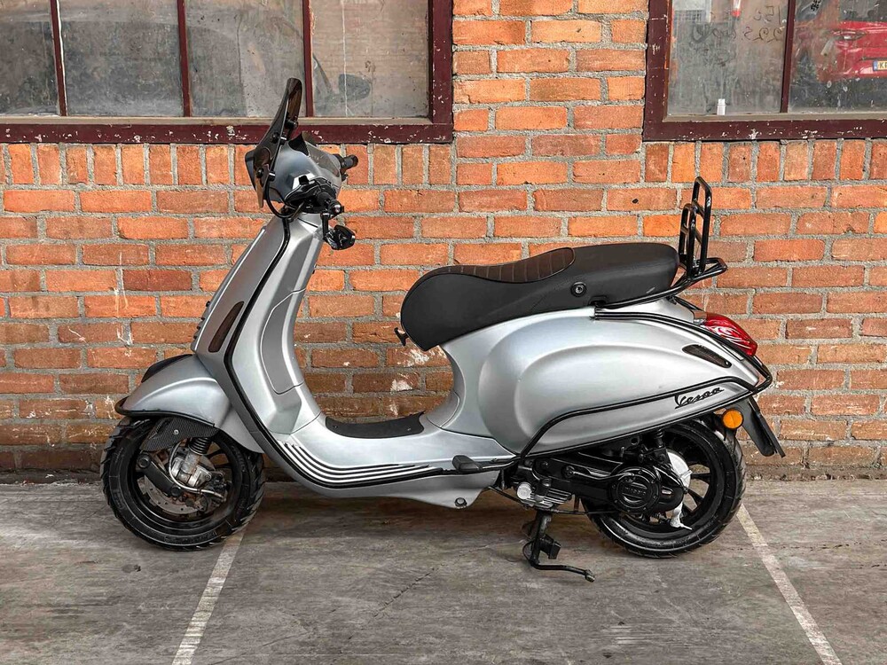 Vespa Sprint Primavera 4T 2016 (CUSTOM), DGN-46-R Scooter