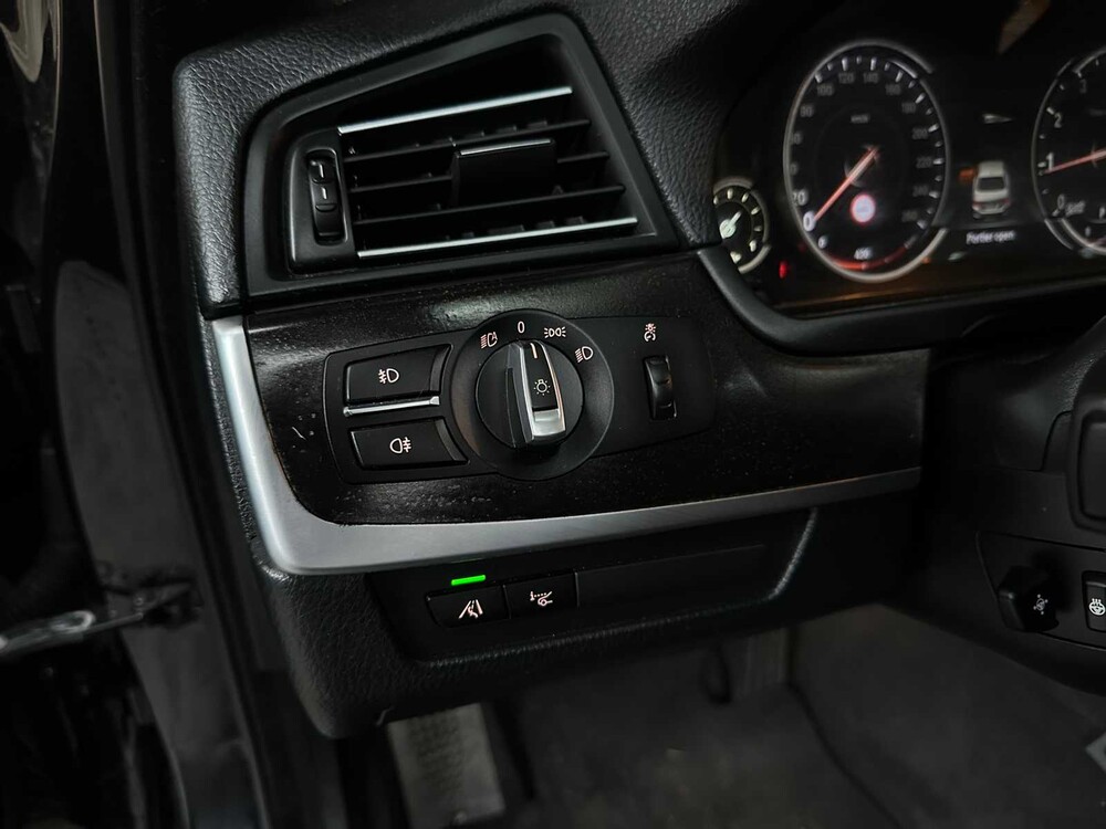 BMW 528i High Executive 245PS 2015, GK-521-L