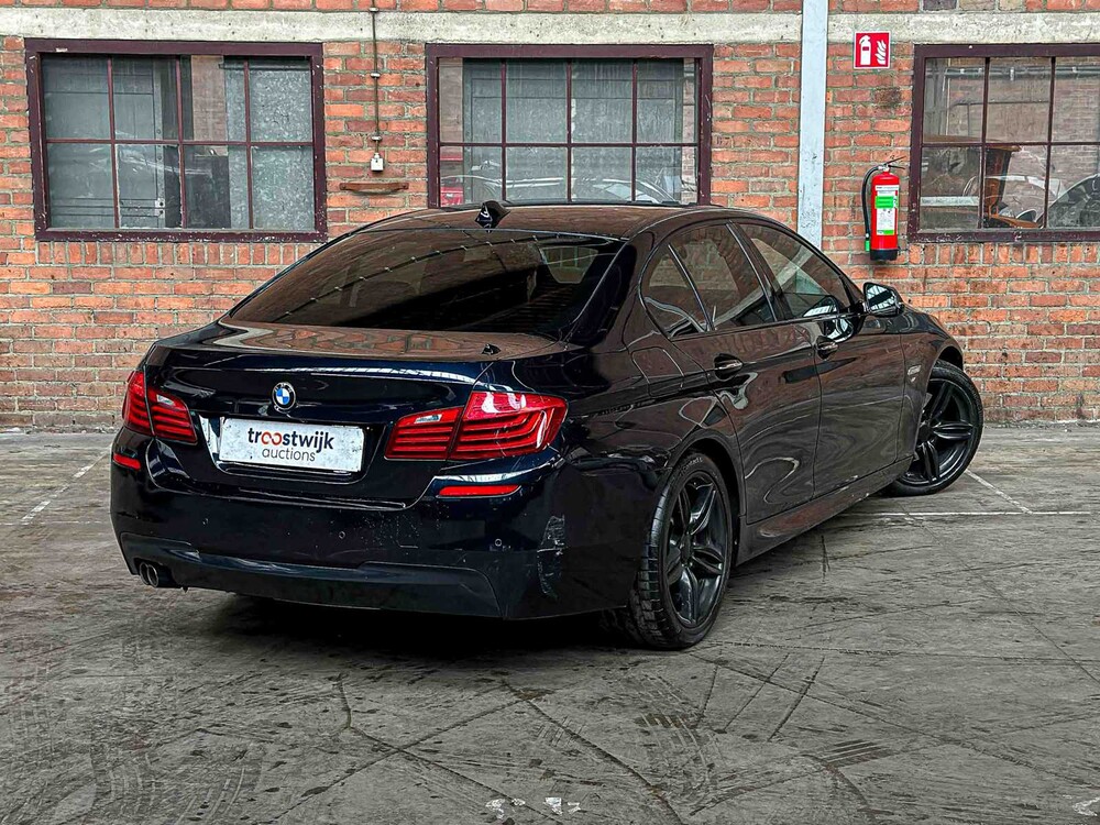 BMW 528i High Executive 245PS 2015, GK-521-L