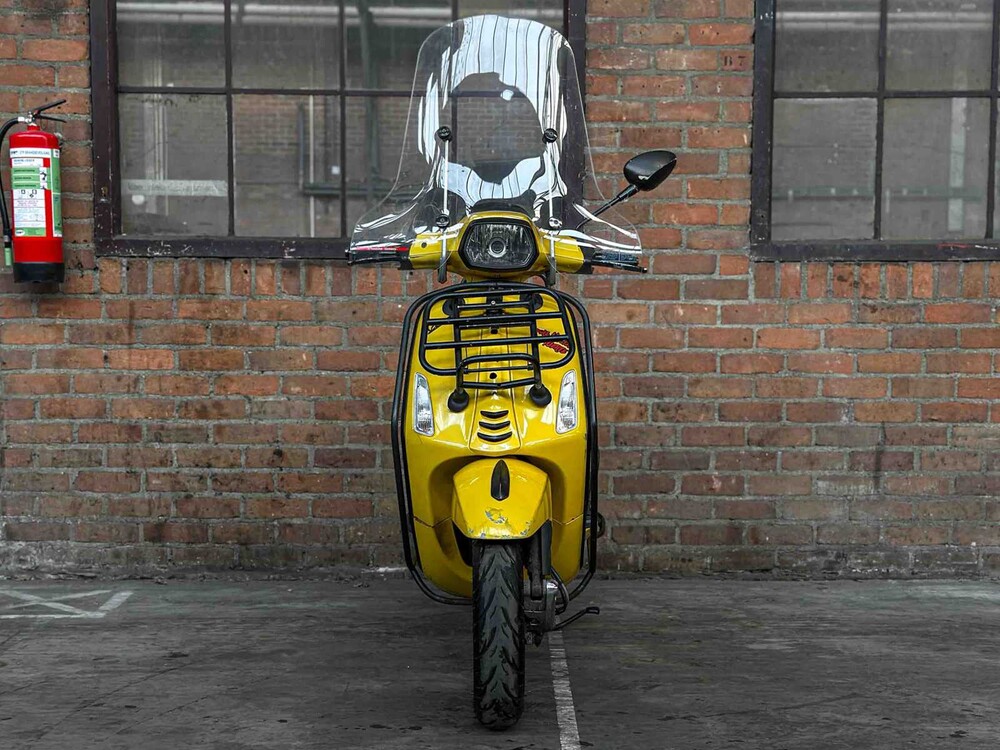 Vespa Sprint 4T Piaggio 2015, F-730-VL Motorroller 