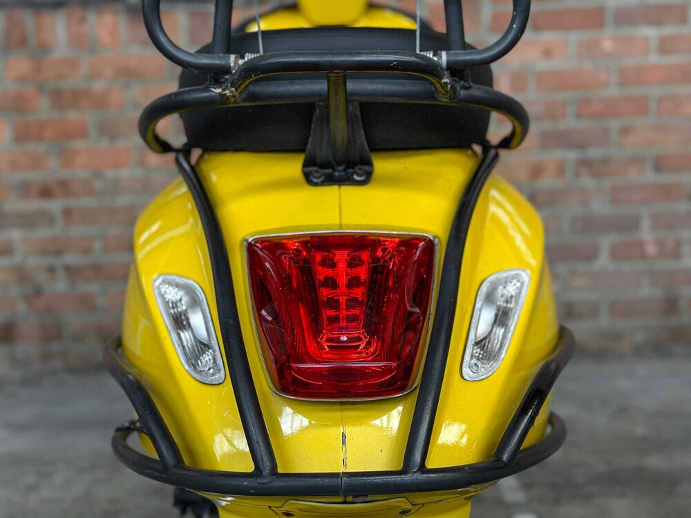 Vespa Sprint 4T Piaggio 2015, F-730-VL Motorroller 