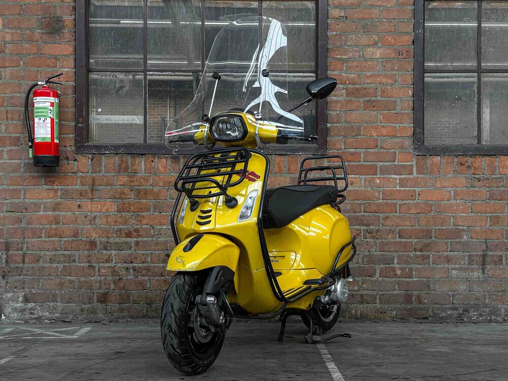 Vespa Sprint 4T Piaggio 2015, F-730-VL Motorroller 