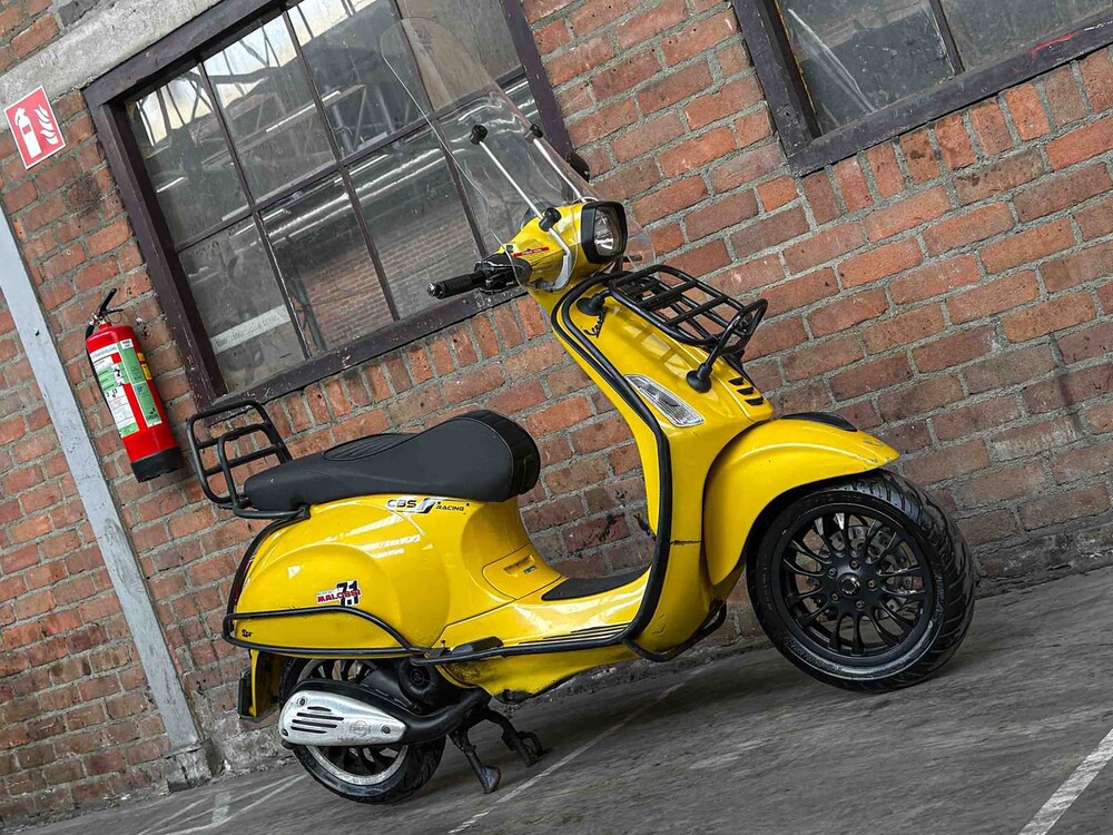 Vespa Sprint 4T Piaggio 2015, F-730-VL Motorroller 