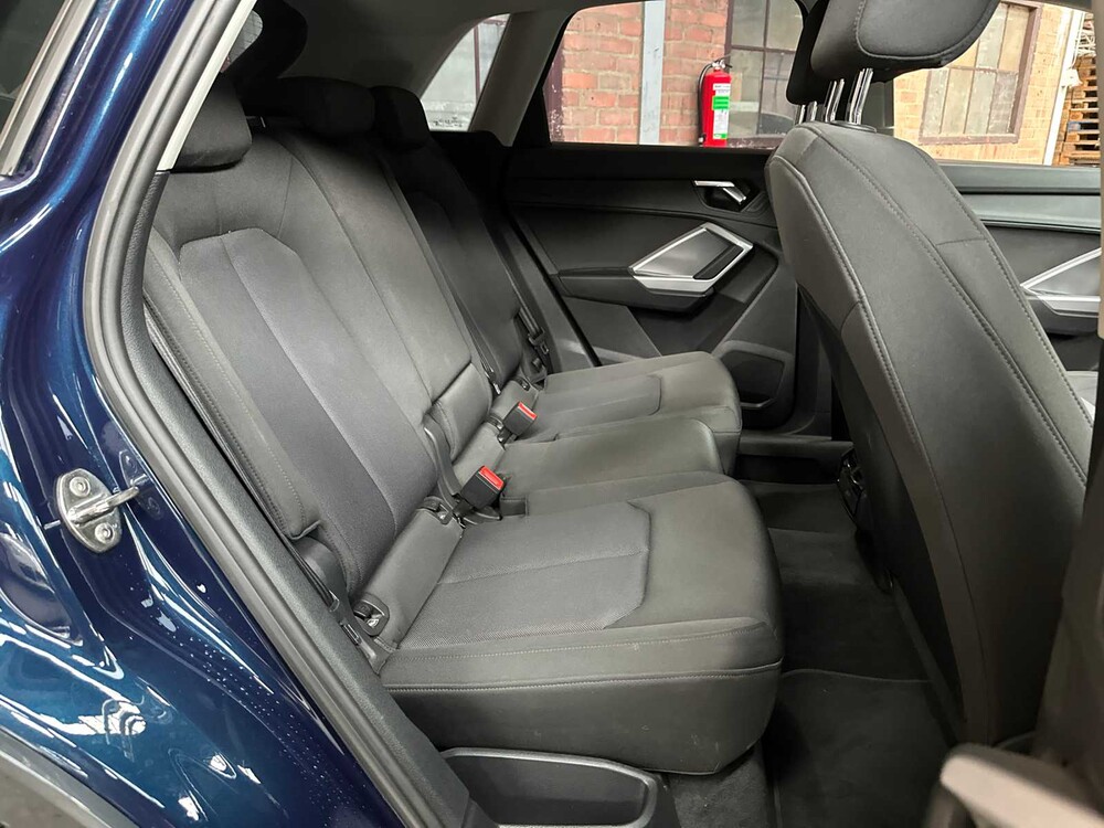 Audi Q3 35 TFSI Business Edition 150PS 2020, H-988-RB1