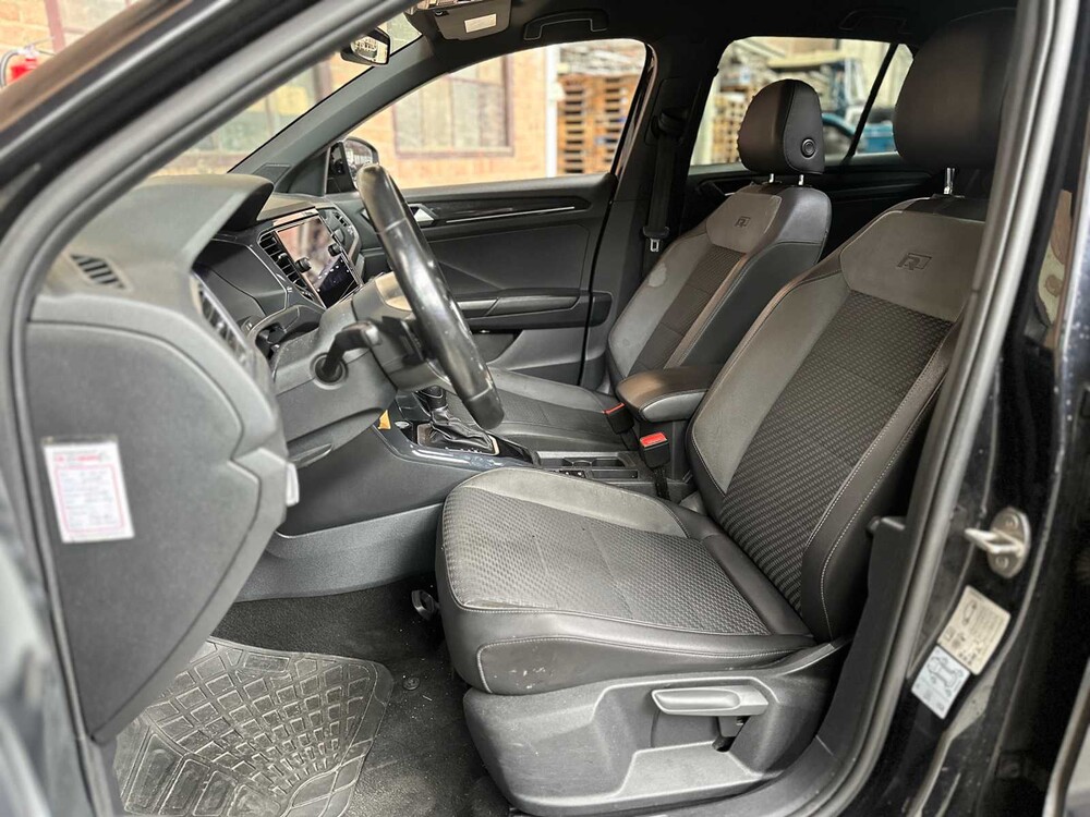 Volkswagen T-Roc 1.5 TSI R-Line Sport Business R 150hp 2019, J-599-LZ