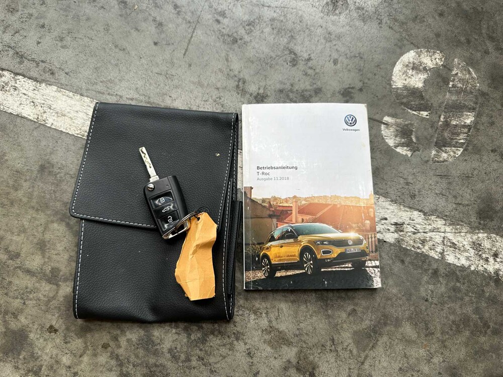 Volkswagen T-Roc 1.5 TSI R-Line Sport Business R 150hp 2019, J-599-LZ