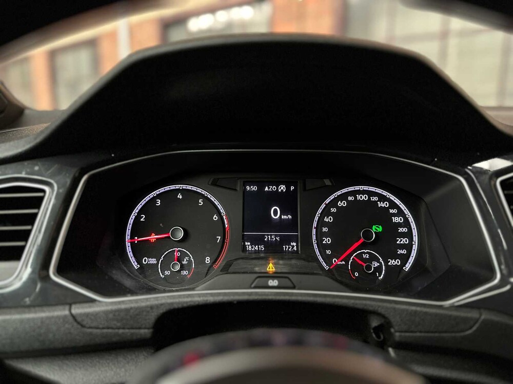 Volkswagen T-Roc 1.5 TSI R-Line Sport Business R 150hp 2019, J-599-LZ