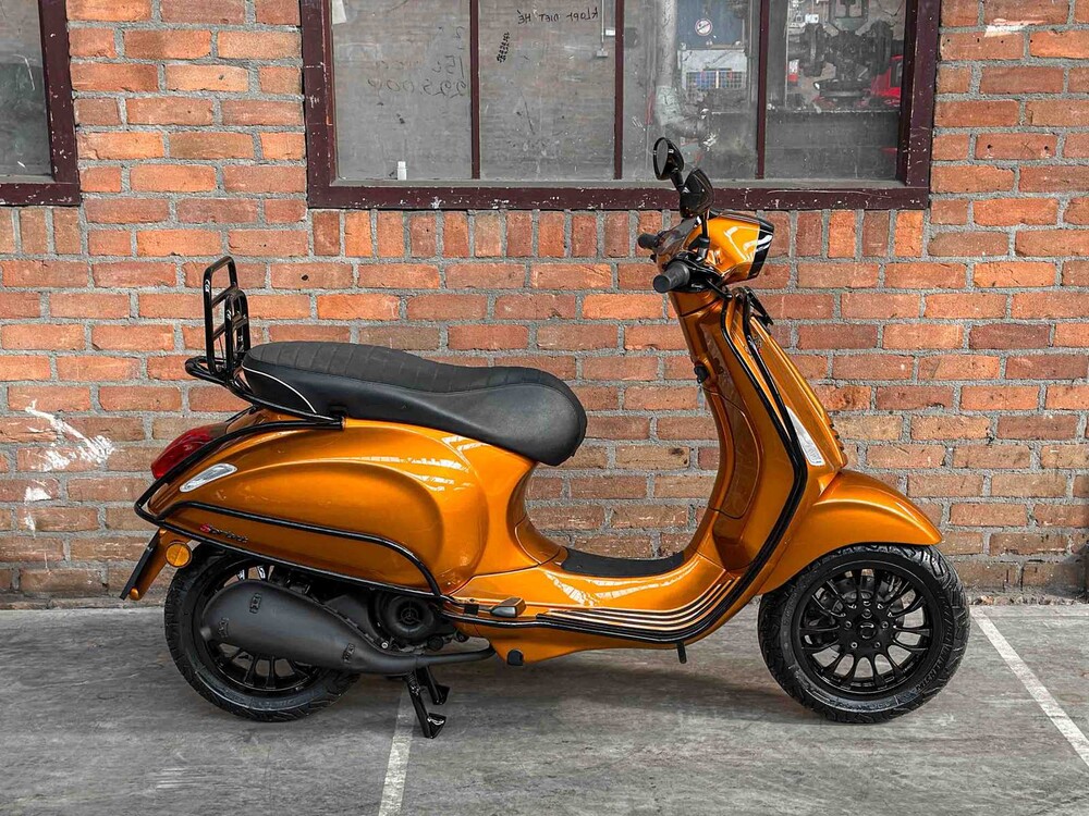 Vespa Sprint 4T (CUSTOM) 2014, F-512-XF Roller