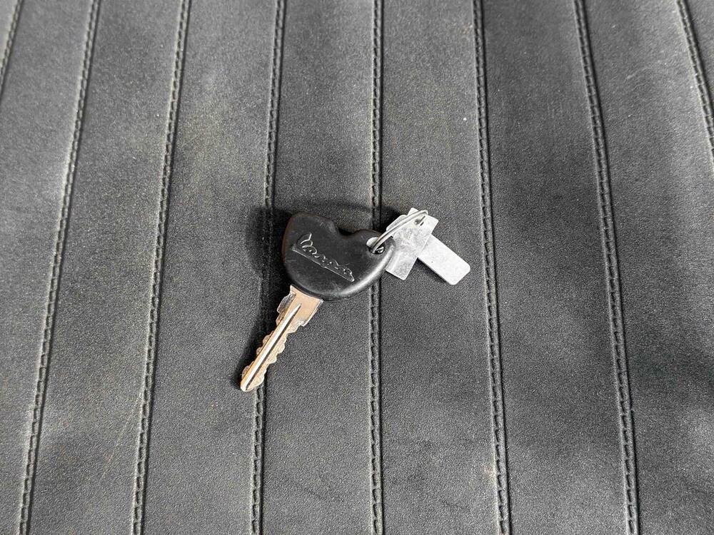 Vespa Sprint 4T (CUSTOM) 2014, F-512-XF Roller