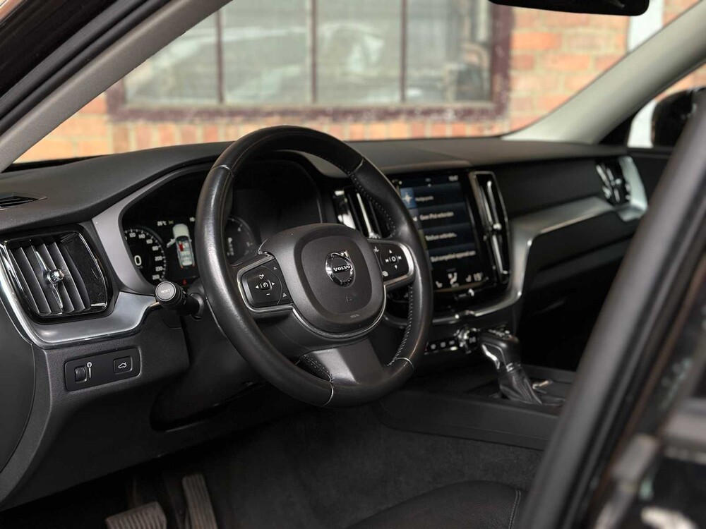 Volvo XC60 2.0 D4 AWD Momentum 190PS 2017, P-666-DB