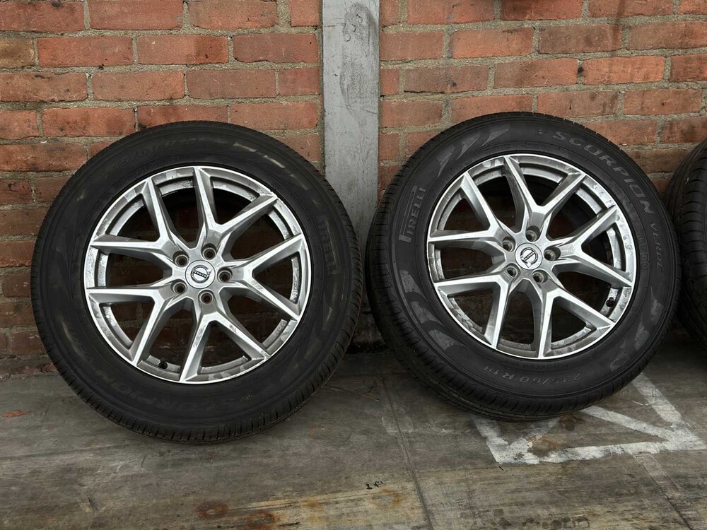 Volvo XC60 2.0 D4 AWD Momentum 190PS 2017, P-666-DB