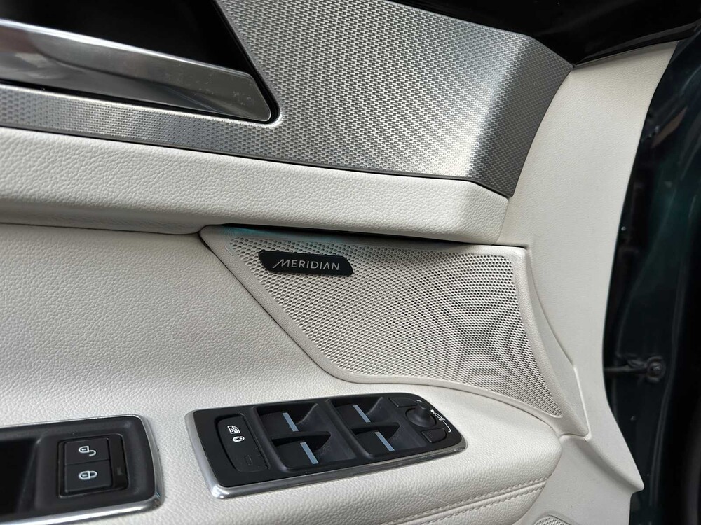 Jaguar XF 2.0d Portfolio 179PS 2017, ND-065-G