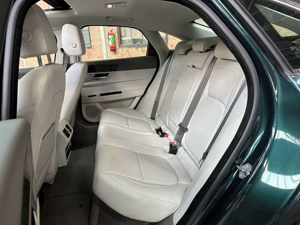 Jaguar XF 2.0d Portfolio 179PS 2017, ND-065-G