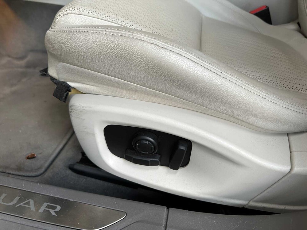 Jaguar XF 2.0d Portfolio 179PS 2017, ND-065-G