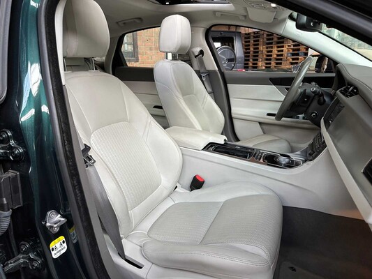 Jaguar XF 2.0d Portfolio 179pk 2017, ND-065-G
